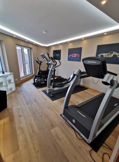 Fitnessgeräte im Fitnessbereich des Hotels Aurelia